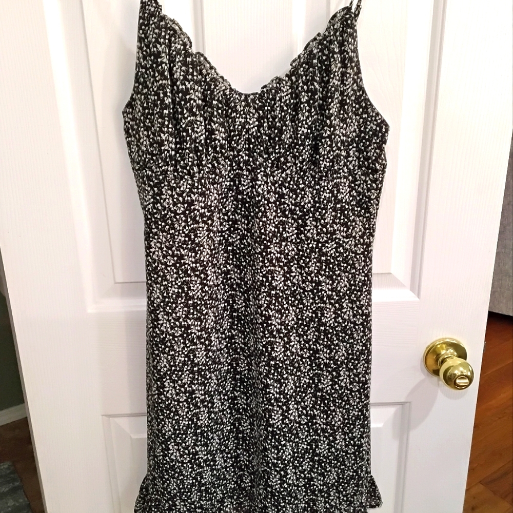 *** SEE FREE OFFER- Black and White Floral Dress